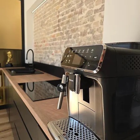 Oli 2 アパート ポレッチ