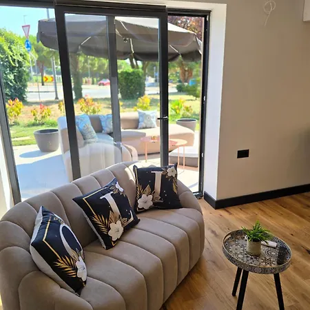 Apartman Oli 2 *